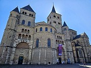 079  Saint Peter's Cathedral.jpg